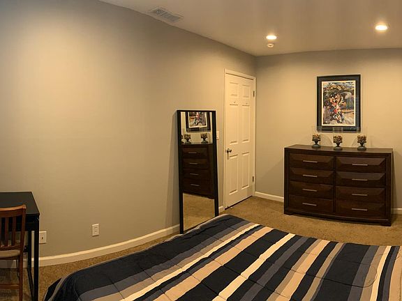 4th image of 634 Blom Dr