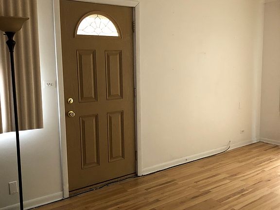 5th image of 10039 S California Ave