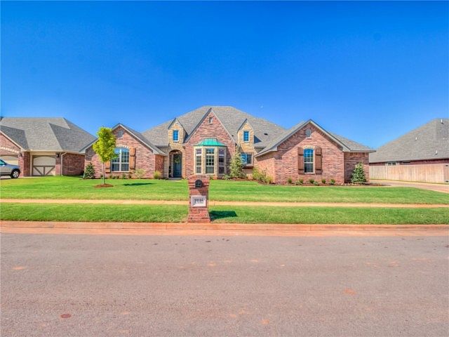 1st image of 19105 Chestnut Oak Dr