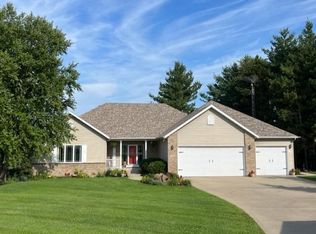 1461 Koenigs Ln NW, Rochester, MN 55901