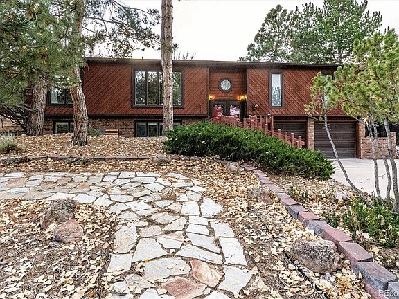 2nd image of 6898 Hillside Way