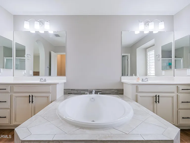 12460 W Hummingbird Ter — Photo 12