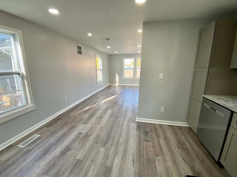 1808 Lawn Ave — Photo 9