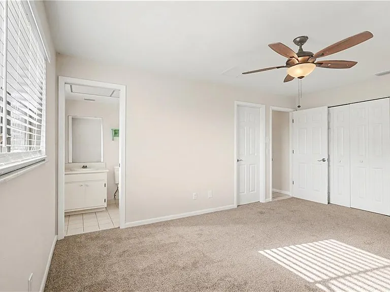 4528 SE 5th Pl #8A — Photo 10