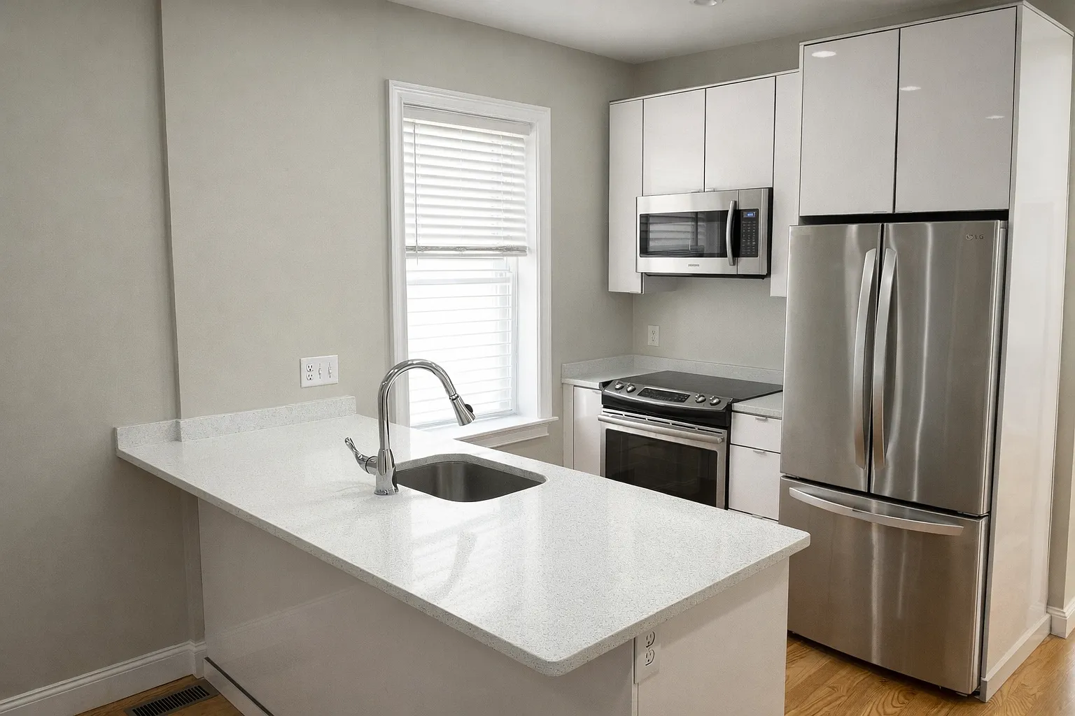 2 bed, 800 sqft, $2,895 — Photo 1