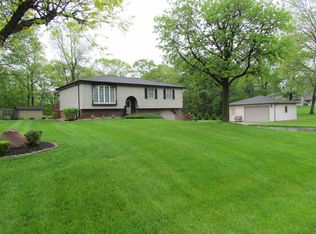 1670 N Royal Oaks Dr, Monticello, IN 47960