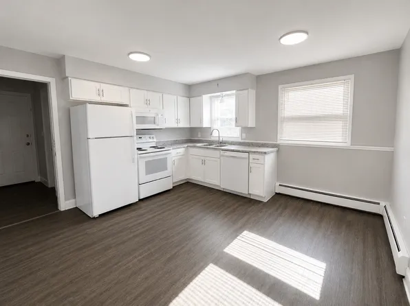 11075 52nd Ave Unit 2, Allendale, MI 49401
