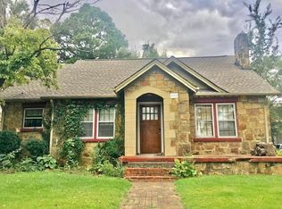 927 Wood Ave, Florence, AL 35630