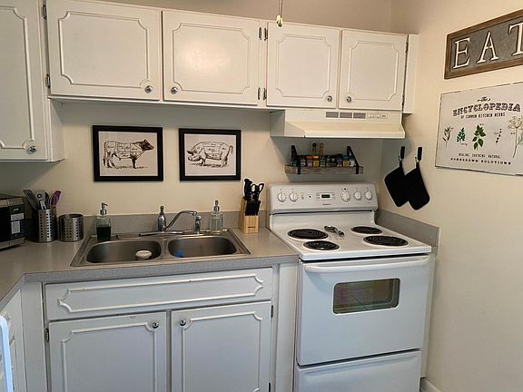 5th image of 1900 S Kanner Hwy APT 3105
