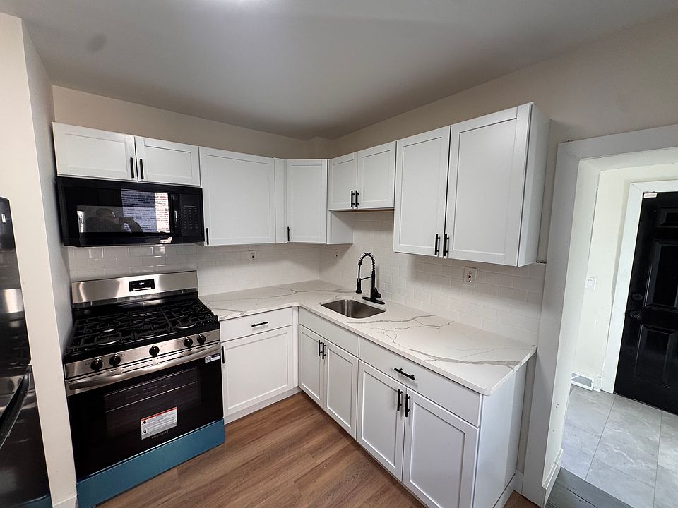 1st image of 908 Vandever Ave