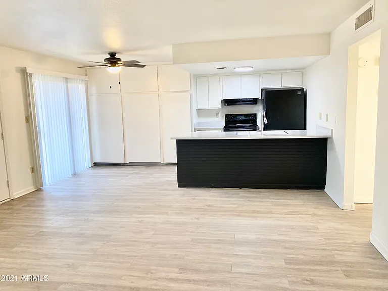 8529 E Portland St — Photo 4