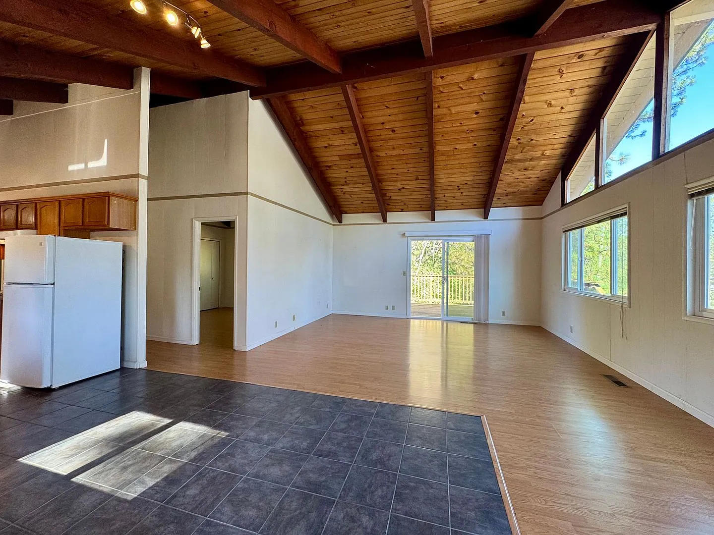 Alta Sierra Home — Photo 2