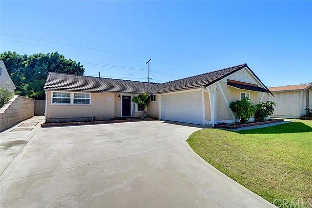 1st image of 9075 Via Vista Dr
