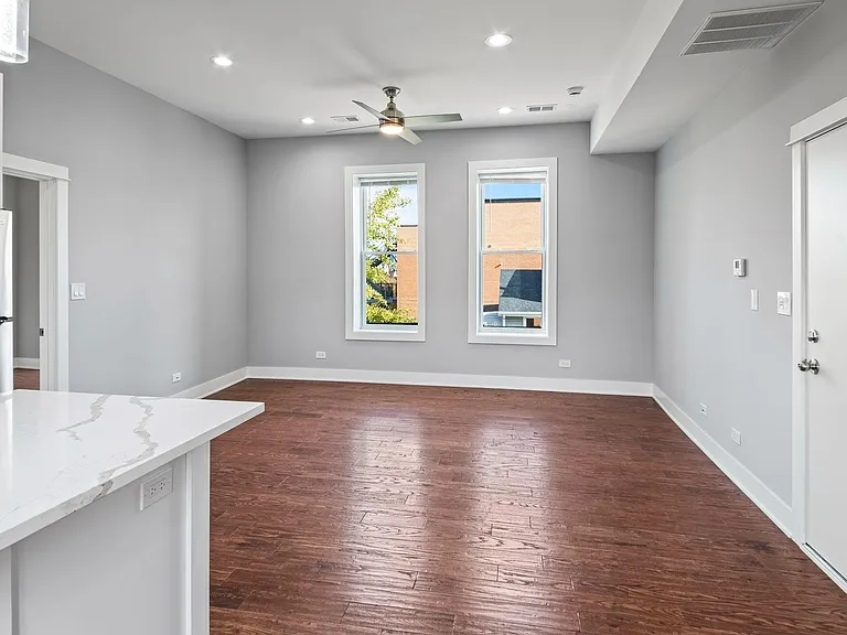 1336 W Ohio St #3R — Photo 6