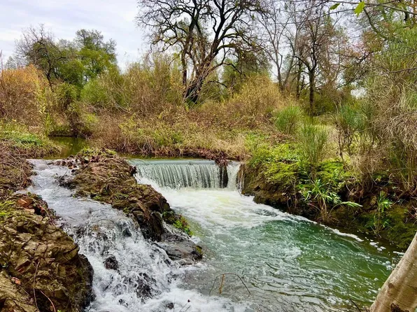 2325 Ashby Rd, Shasta Lake, CA 96019