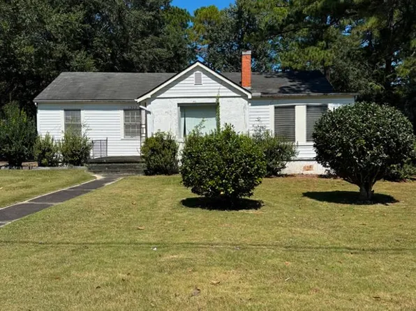 1302 W Powell St, Dothan, AL 36303