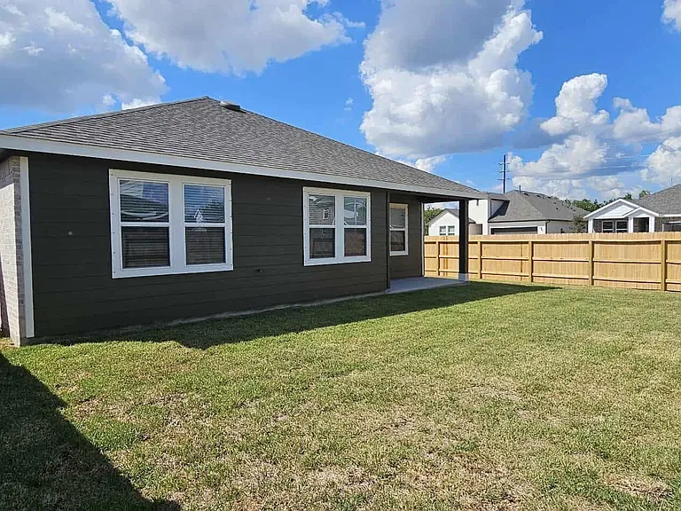 8442 Bay Oaks Dr — Photo 14