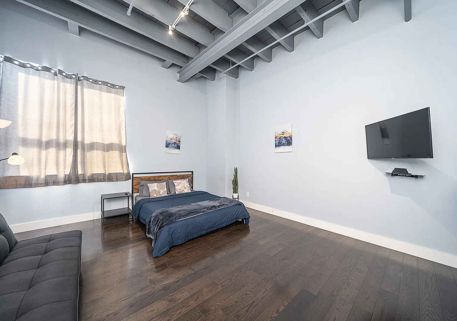 Studio, 600 sqft, $1,700 — Photo 2