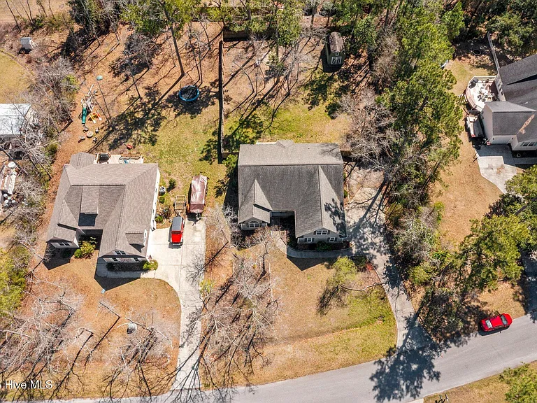 505 Pinehurst Cir — Photo 13