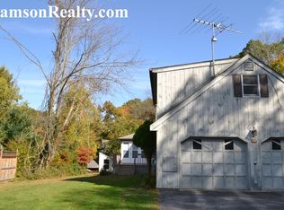 441 Wilbur Ave, Cranston, RI 02921