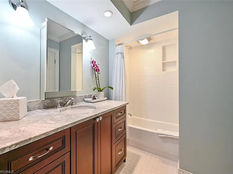 4551 Gulf Shore Blvd N #1406 — Photo 28