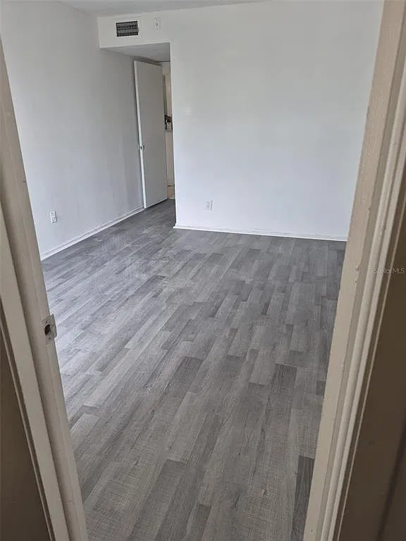 2 bed, 2.0 bath, 864 sqft, $1,550 — Photo 4