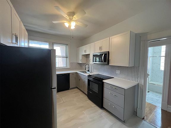 4th image of 3918 Flad Ave #1W