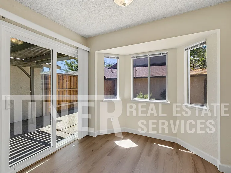 4907 Perceptive Way — Photo 4