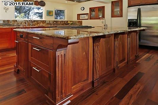 MAIN HSE. COMMERCIAL KITCHEN
