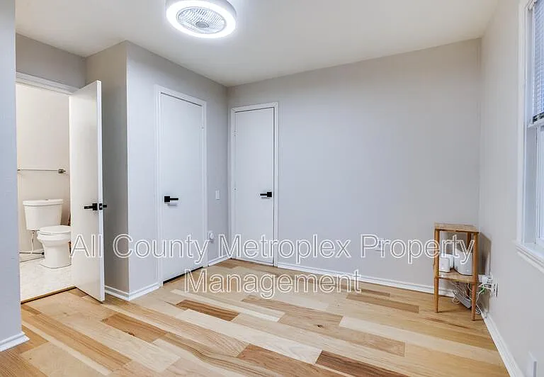 1112 Kings Hwy #4 — Photo 10