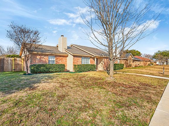 3rd image of 2709 College Park Dr