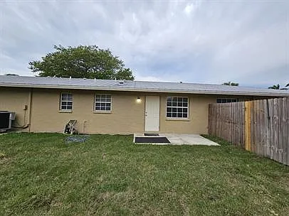 3005 Gordon St — Photo 11