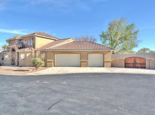 2700 Rincon Del Rio Ct NW, Albuquerque, NM 87107
