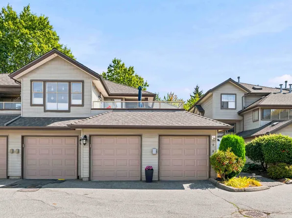 19160 119th Ave #8, Pitt Meadows, BC V3Y 2L7