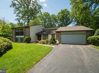 7309 Hooking Rd, Mc Lean, VA 22101