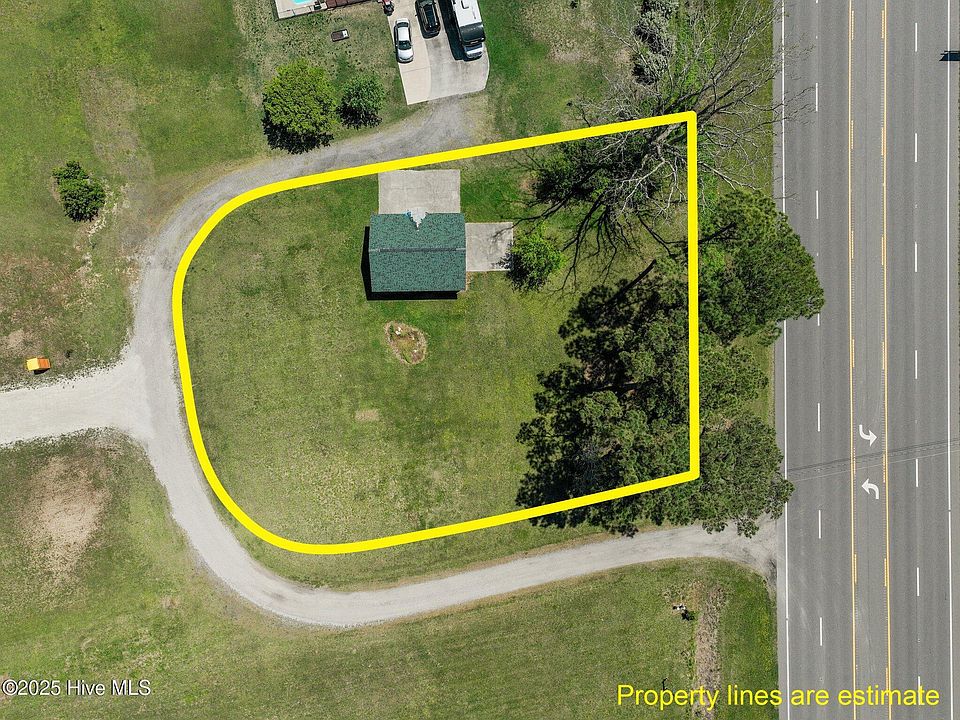 1st image of 3645 Caratoke Highway