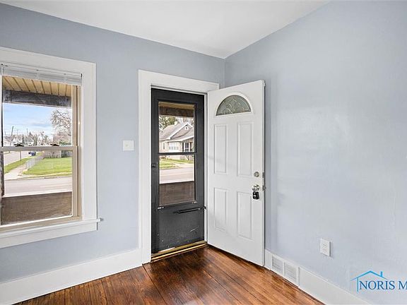 5th image of 1802 Berdan Ave