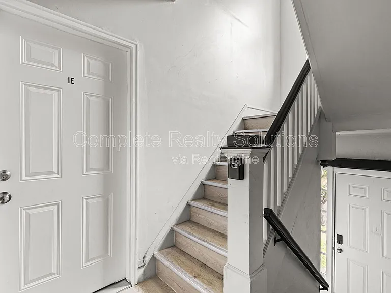3702 Meramec St #1E — Photo 2