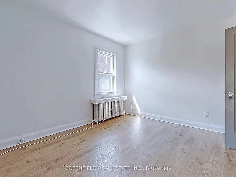1747 Bayview Ave #UPPER — Photo 17