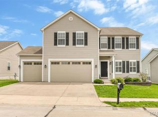 1824 English Oak Dr, Lake Saint Louis, MO 63367