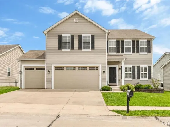 1824 English Oak Dr, Lake Saint Louis, MO 63367