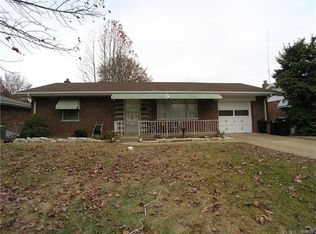 305 Lambeth Ln, Saint Louis, MO