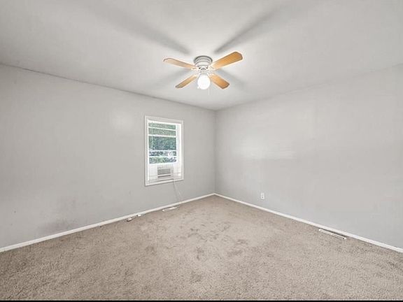 5th image of 7015 College Ave