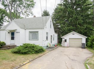 1818 S 3rd St, Niles, MI 49120