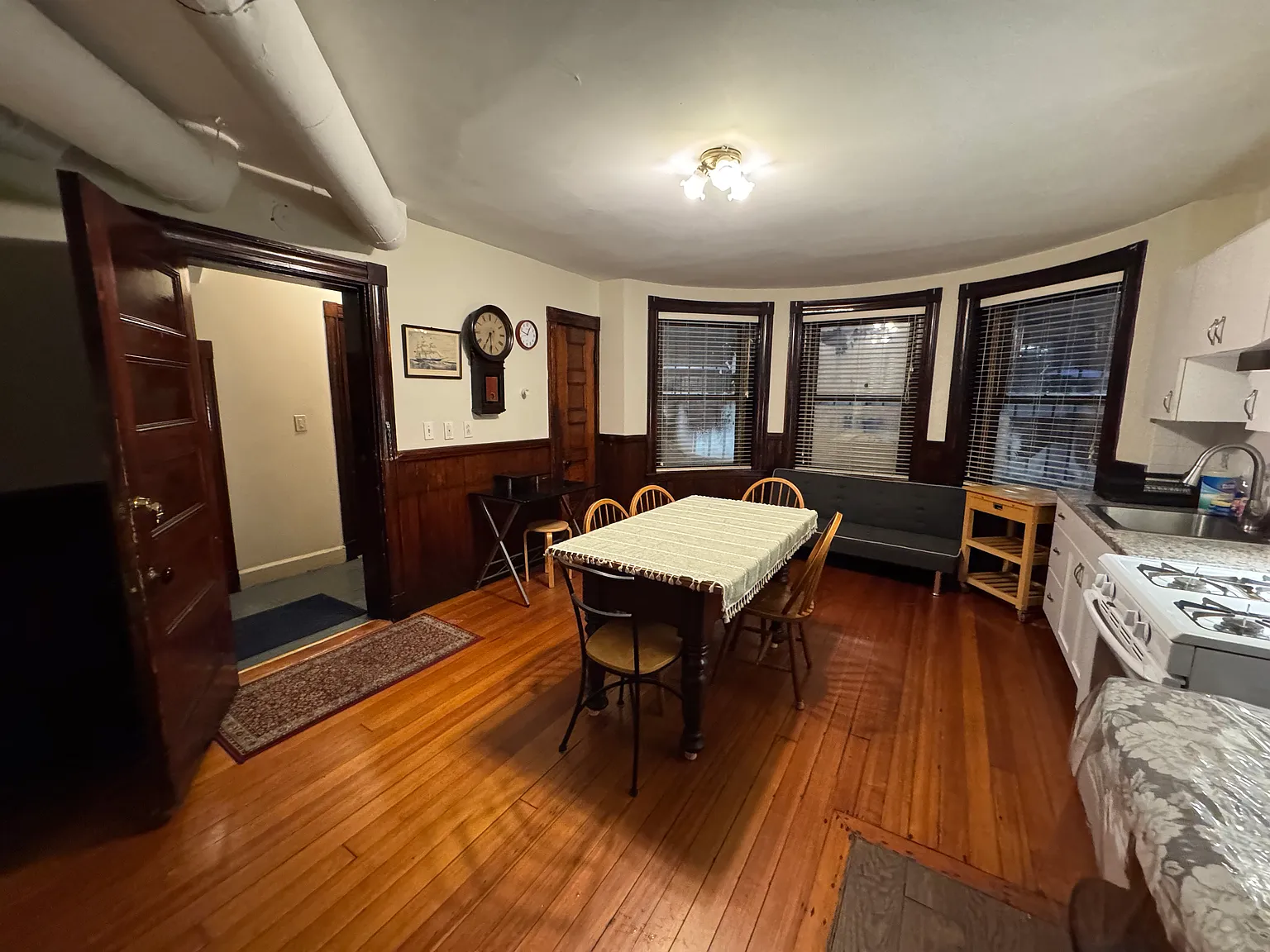 1 bed, 500 sqft, $3,200 — Photo 4