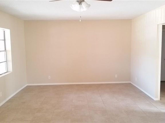 4th image of 10260 Ajax Ct