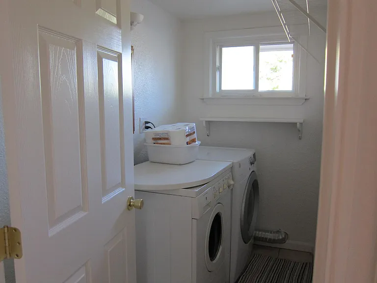 1221 Oak Creek Way — Photo 7