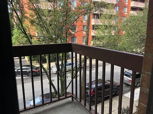 Rented by 18 REALTY | media 35