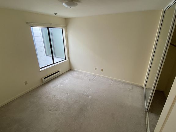 5th image of 1799 22nd Ave