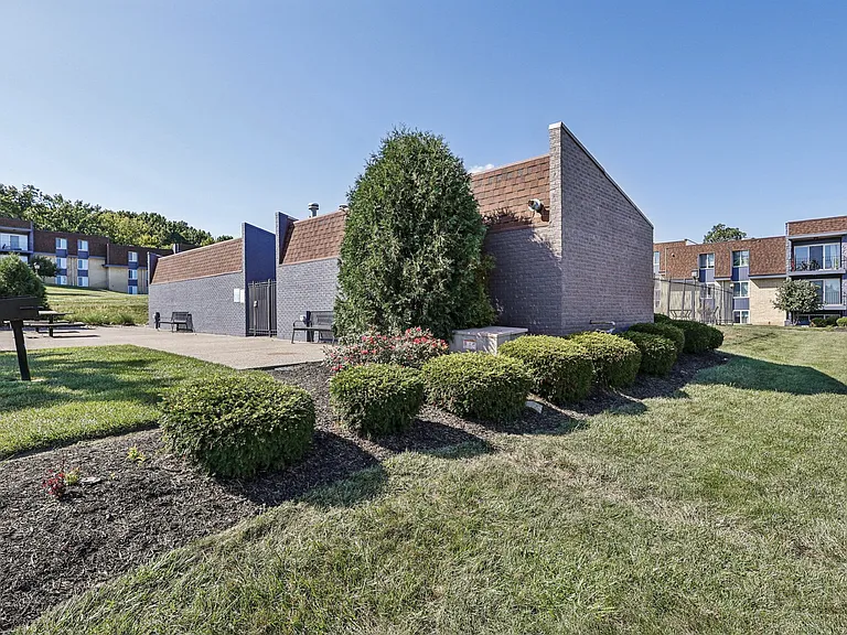 Oakwood Apartments — Photo 30